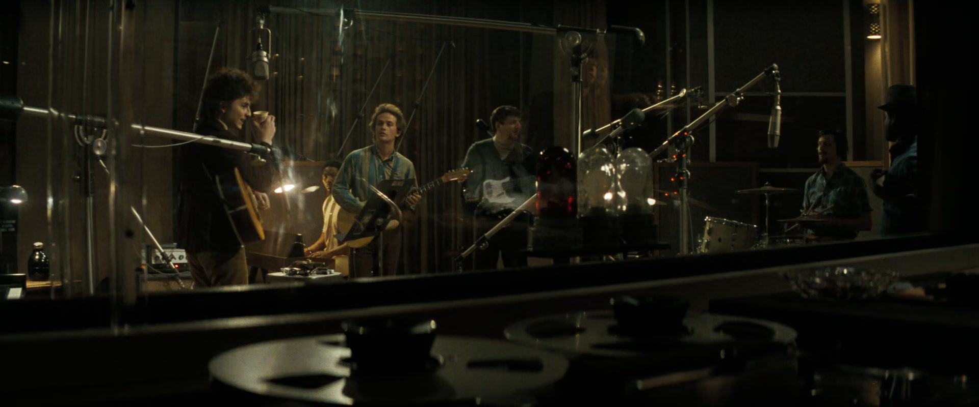 A_Complete_Unknown_2024_1080p_011788.jpg