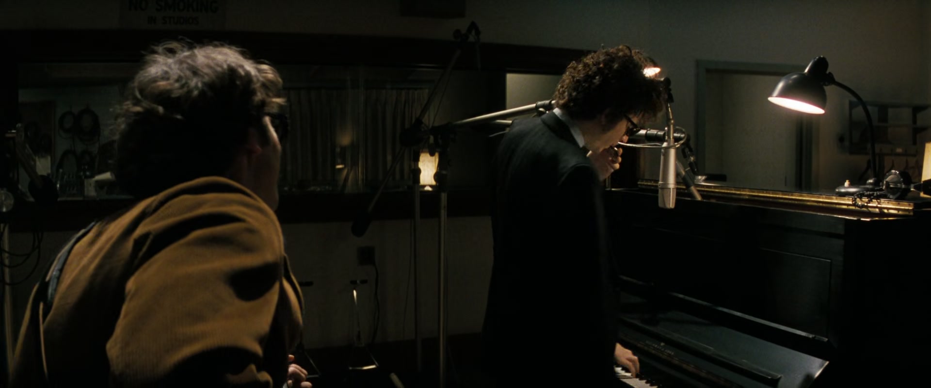 A_Complete_Unknown_2024_1080p_013800.jpg