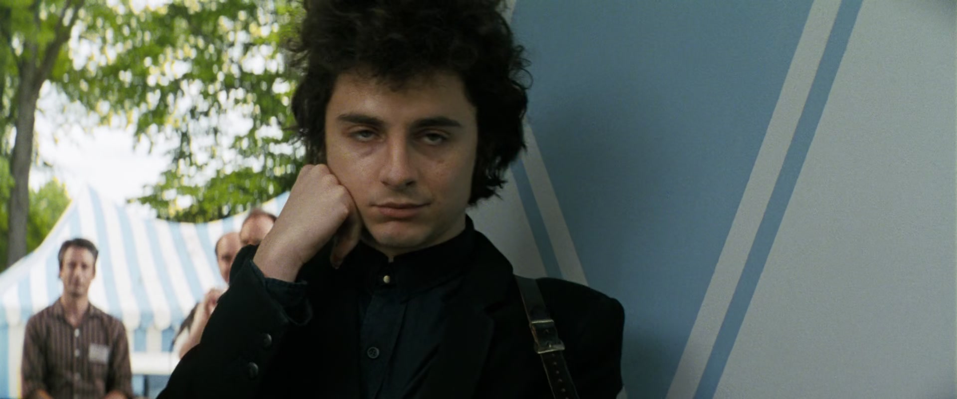 A_Complete_Unknown_2024_1080p_014724.jpg