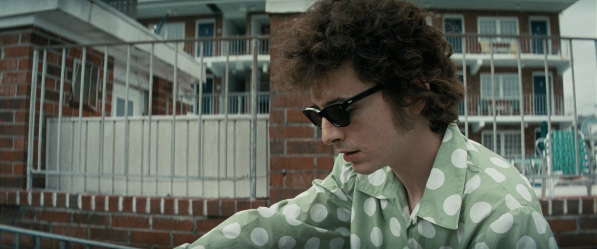 A_Complete_Unknown_2024_1080p_016705.jpg