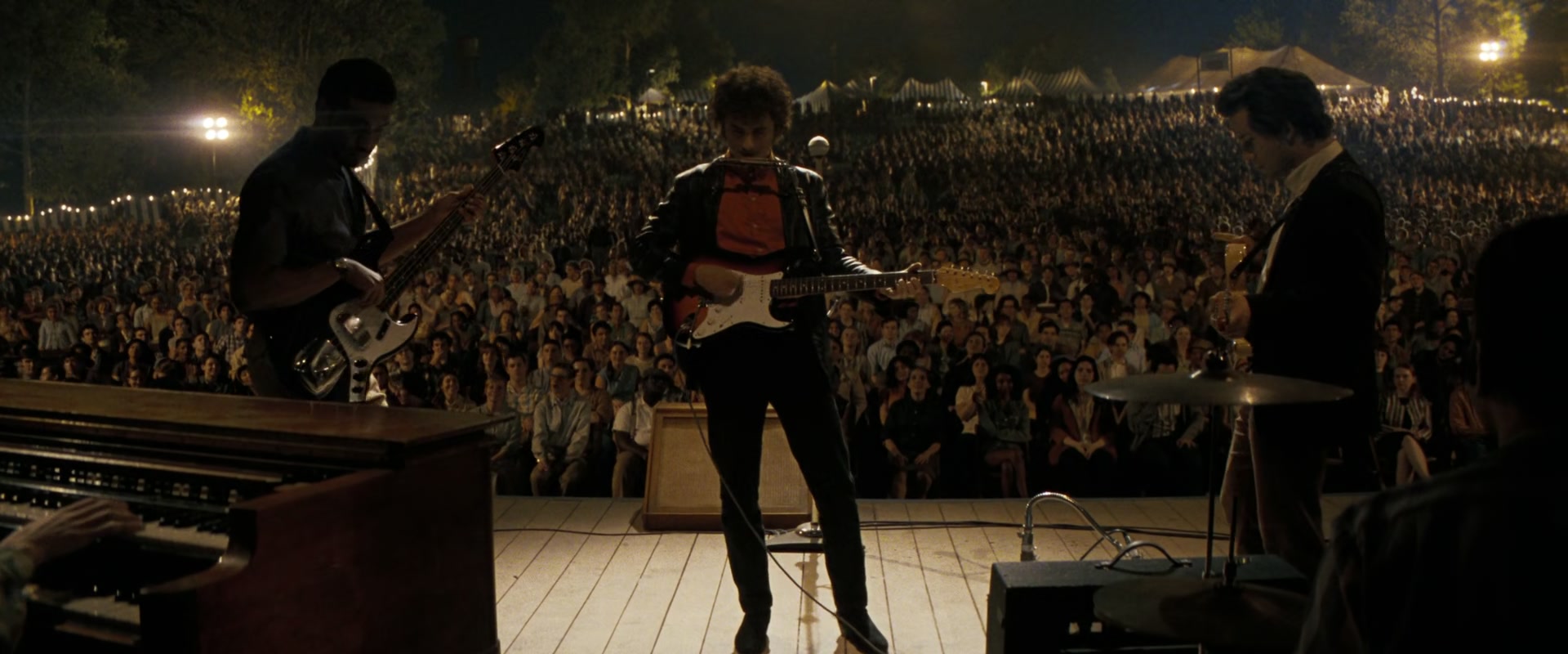 A_Complete_Unknown_2024_1080p_017137.jpg