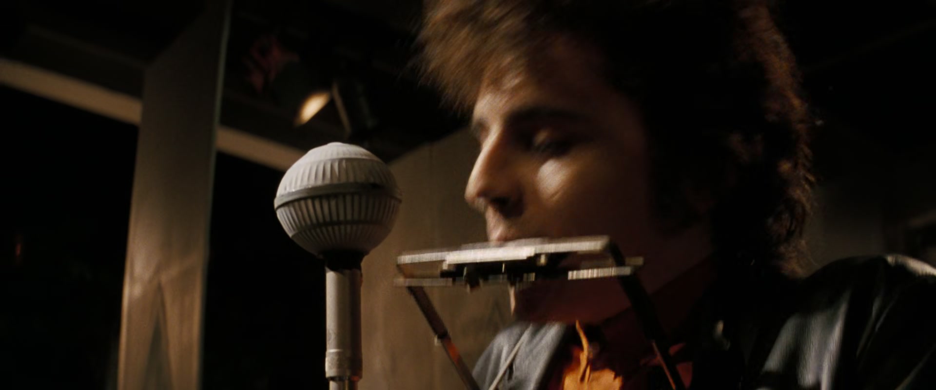 A_Complete_Unknown_2024_1080p_017984.jpg