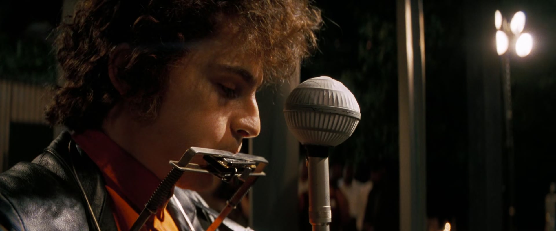 A_Complete_Unknown_2024_1080p_018417.jpg