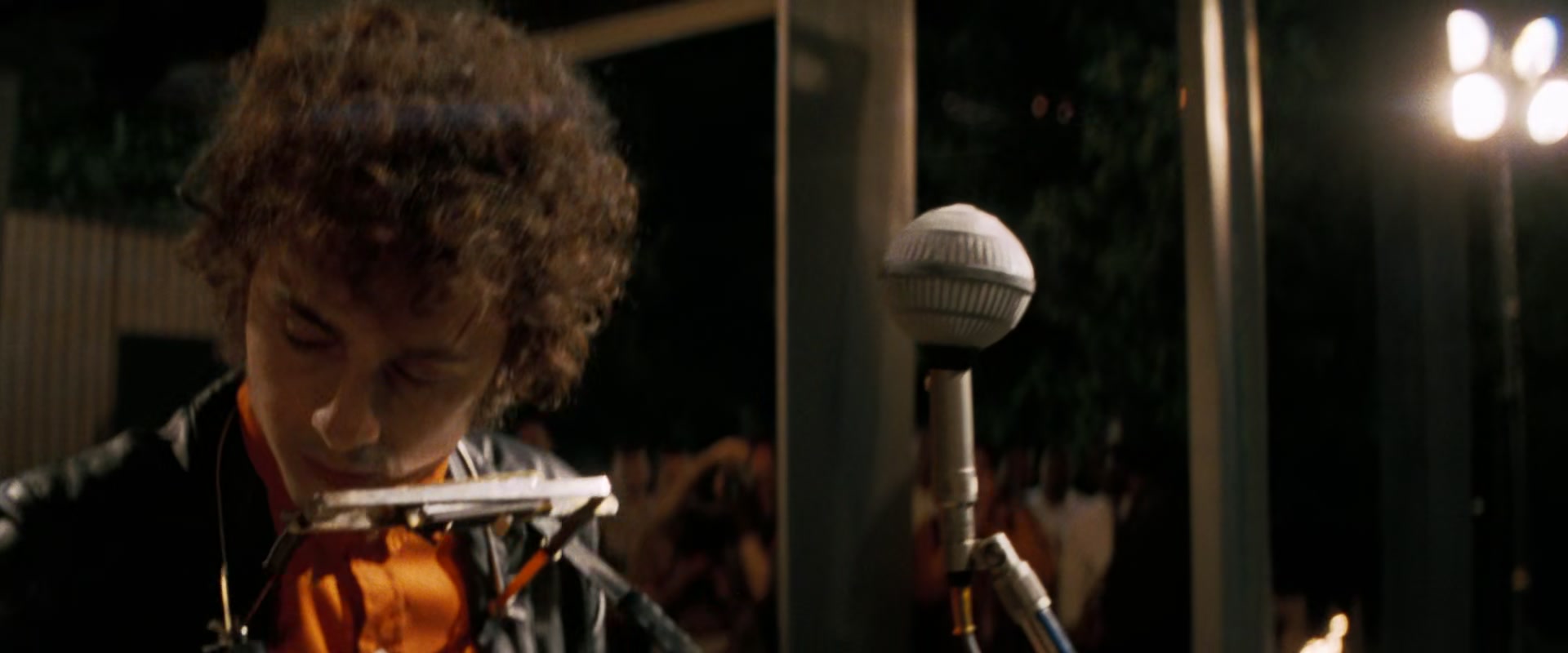 A_Complete_Unknown_2024_1080p_018428.jpg