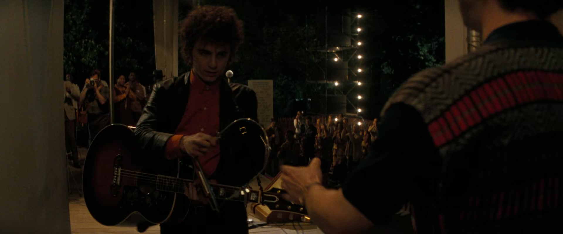 A_Complete_Unknown_2024_1080p_018438.jpg